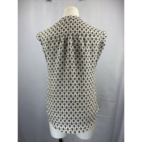 Lush Printed Sleeveless Button-Up Blouse In Black & White Polyester - Picture 2 of 5